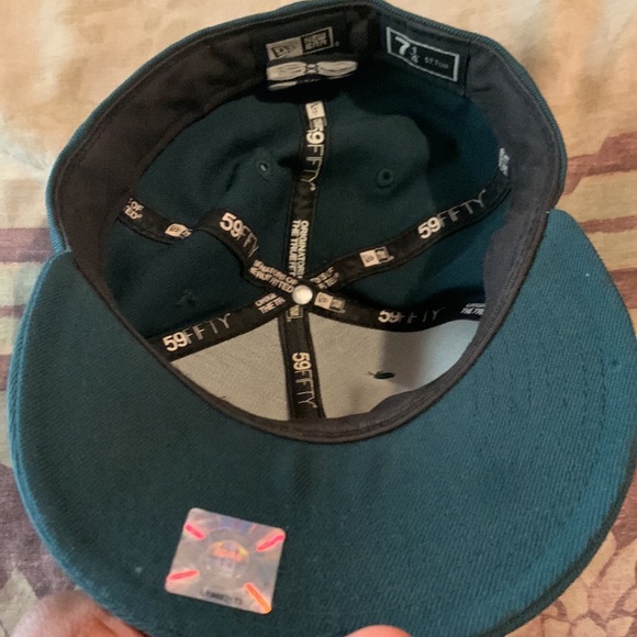 Size 7 1/4 Miami Hurricane fitted cap - Picture 3 of 4